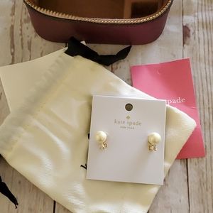 ♠️Kate Spade 2pc deal, Storage Case & Earrings♠️